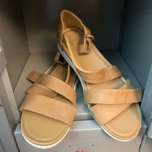 Sandals, Naturalizer